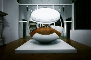Anish Kapoor - basamento per opera Newborn