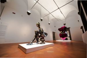 Due delle opere in apertura della mostra